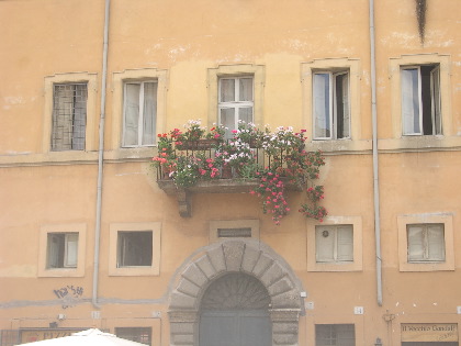 62BalconiInTravestere.JPG