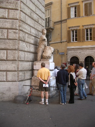 65AtPasquino.JPG
