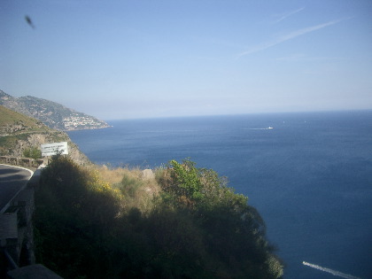 85RoadToPositano.JPG