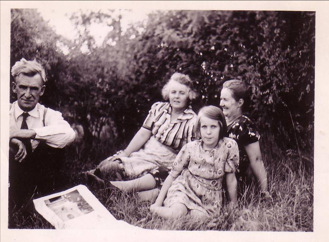 Alex Morrison, Janet (Wilson) Holte and Christina (Wilson) Morrison, Christina Morrison (in front)